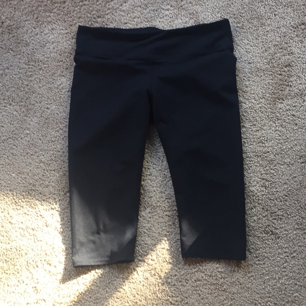 Fabletics Capri workout pants!